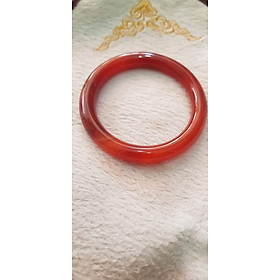  Vòng mã não đỏ Đậm vân ni 58mm x chột 9,2mm Nữ mệnh hỏa mệnh thổ màu đỏ đậm vân là màu chiến thắng Nặng 55kg - 65kg đeo đẹp ạ