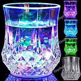 Mua CỐC PHÁT SÁNG ĐÈN LED CẢM ỨNG ĐỔI MÀU KỲ ẢO-Cốc Đèn Led Phát Sáng dùng trang trí Tiệc Cưới