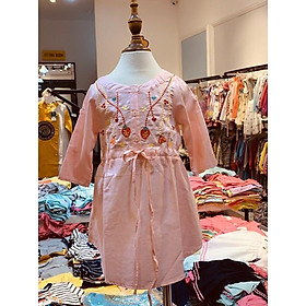 Váy thô thêu hình dâu, bướm tay lỡ Bé gái size 1-8T. Chất vải thô mát, không nhàu, hình thêu đẹp mắt
