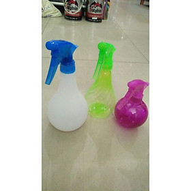 Mua Bình xịt nước nhựa đẹp tiện dụng.