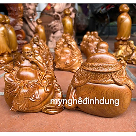 Tượng phật di lặc ngồi bị vàng bằng gỗ bách xanh thơm nức cao 15x12x10cm 