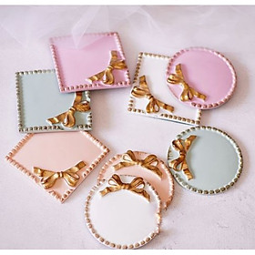 Đĩa cupcake nhỏ viền hoa văn lượn sóng
