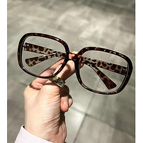 Kính mắt thời trang nam nữ đi đường dáng vuông basic form to