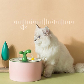 Bình phun nước tự động hình lá  có cắm điện cho chó mèo ( giao màu ngẫu nhiên )