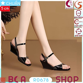 Sandal nữ đế xuồng cao 5 phân RO678 ROSATA tại BCASHOP kiểu dáng thanh lịch, tinh tế và tôn chân, tăng tự tin khi bước