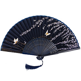 Quạt cổ trang dây tuyến hoa nhí