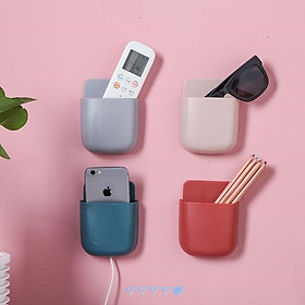 Mua Hộp đựng remote  điện thoại dán tường có lỗ cắm sạc (Giao màu ngẫu nhiên)