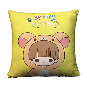 Gối vuông cô bé gấu nâu - GVCP036