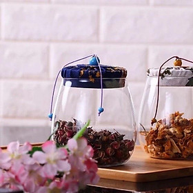 Hũ đựng trà, hoa bằng thuỷ tinh 600g ( Giao nắp màu ngẫu nhiên )