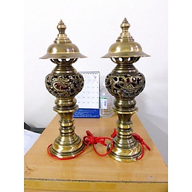 Mua Đèn thờ bằng đồng hoạ tiết rồng phượng cao 40cm màu giả cổ