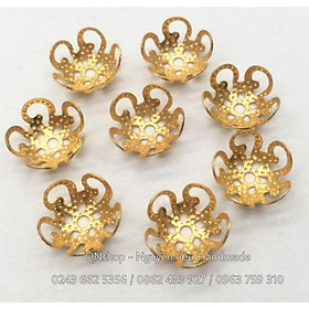 20 charm bọc hạt hình hoa 5 cánh xoắn 10mm