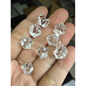 Mua Đá trang trí bình hoa  đủ các màu  hàng luôn sẵn