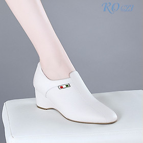 Giày nữ da lì form thể thao, đế xuồng ROSATA RO623 - 4p - HÀNG VIỆT NAM - BKSTORE