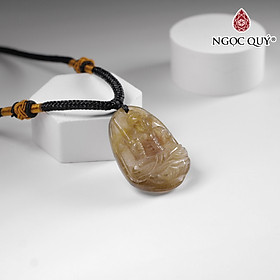 Mặt dây chuyền Bất Động Minh Vương đá thạch anh tóc vàng 25x35mm mệnh thủy, kim - Ngọc Quý Gemstones