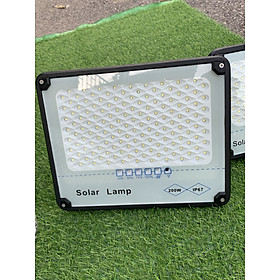 Mua Đèn năng lượng mặt trời chống lóa 200W
