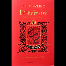 Harry Potter And The Chamber Of Secrets – Gryffindor Edition (Hardback) + Quà Tặng Bí Mật