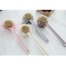 Mua Cây bàn chải Cọ Lưng  Bông Tắm  Massage Lưng 2 đầu Đa năng Nhật Bản (Giao màu Ngẫu Nhiên)- Tặng 1 hộp giấy thấm da dầu