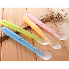 Mua Thìa ăn dặm silicon siêu mềm cho bé