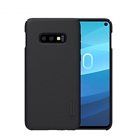 Ốp lưng sần cho Samsung Galaxy S10e hiệu Nillkin (Đính kèm miếng dán hoặc giá đỡ) - Hàng chính hãng