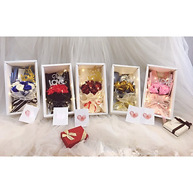 Hoa hồng sáp thơm (hộp 9 bông) có đèn led phát sáng tag chữ LOVE cao cấp A kích thước 35 cm x 20 cm x12 cm tặng kèm túi xách và thiệp màu trắng thanh lịch