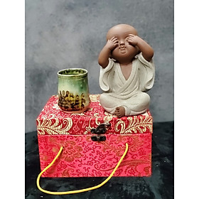 Tượng Chú tiểu không nhìn (Tặng kèm ly trà gốm Nhật) - CT05