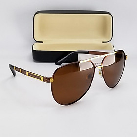 Mắt kính mát nam màu nâu trà DKY70024TR. Tròng Polarized phân cực chống tia UV, gọng kim loại không gỉ.