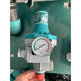 Mua MÁY BƠM NƯỚC ĐIỀU KHIỂN TỰ ĐỘNG 1100W TOTAL TWPS102 - HÀNG CHÍNH HÃNG
