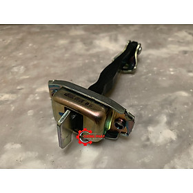 Hãm cửa trước Mitsubishi Attrage, Mirage 5702A137