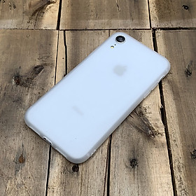 Ốp lưng dẻo trắng trong sần nhám dành cho iPhone XR