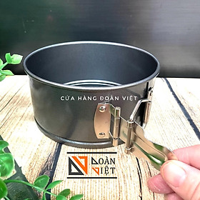 Mua Khuôn Bánh Bông Lan - KHUÔN GÀI ĐẾ RỜI PHỦ CHỐNG DÍNH - Hình Tròn size Lớn ( Theo size 28cm  26cm  24cm  22cm  20cm  18cm  16cm 14cm). Dụng cụ làm bánh NƯỚNG TRUYỀN THỐN gato  gateau  chiffon. Dễ sử dụng  dễ lấy và tháo rời dễ vệ sinh