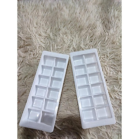 Khay làm đá- Vỉ làm đá tủ lạnh nhựa 12 viên