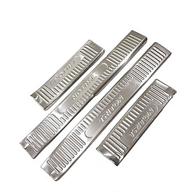 Bộ Ốp bậc, Nẹp bước chân INOX dành cho xe Mitsubitshi Triton 2019-2020