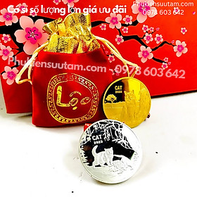 Mua Cặp Xu Úc Hình Con Mèo Mạ Vàng Bạc Tặng Túi Gấm Lộc  đường kính: 4cm  màu vàng  bạc - SP005894