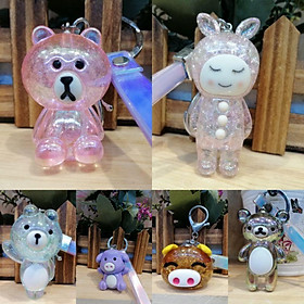 MÓC KHÓA CUTE NHÂN VẬT HOẠT HÌNH CÓ DÂY HOLOGRAM SÁNG BÓNG