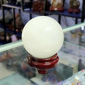 Mua Quả Cầu Phong Thủy Canxit Trắng Thiên Nhiên ĐK:9 5cm - Hợp Mệnh Kim Thủy - QCCX1016