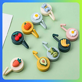 Set 10 Móc Treo Dán Tường Mini, Móc Treo Đồ Nhỏ Gắn Hình Cute - Giao Màu Hình Ngẫu Nhiên