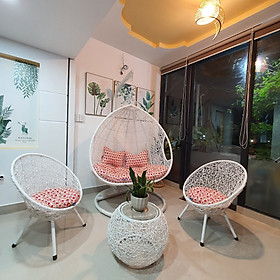 Mua Bộ bàn ghế sân vườn kèm xích đu đôi ( nệm hoạ tiết hình tim)