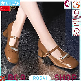 Giày cao gót nữ màu nâu bò 5p RO541 ROSATA tại BCASHOP gót vuông, mũi vuông thời trang kiểu dáng T-Strap độc lạ