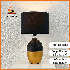 Mua Đèn bàn trang trí đèn ngủ đầu giường gốm sứ phối đen vàng sang trọng với chao trụ đen DY19590