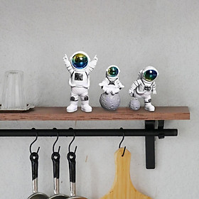 Astronaut Figure Astronaut  Spaceman Sculpture for Desktop Office Decoration