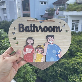 Mua Bảng gỗ tranh gỗ treo cửa chữ bathroom treo nhà tắm hình gia đình 3 người