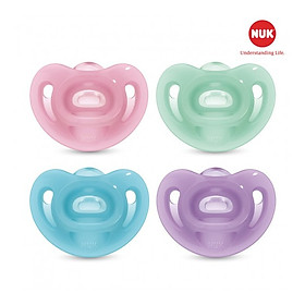 TI GIẢ NUK SENSITIVE SILICONE 6-18M  MÀU NGẪU NHIÊN