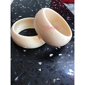 Vòng Nam Mới Giả Ngà hay Xương Mỹ Nghệ Bản Hẹ to Ni 65mm cao 29mm dầy 13mm Nam Tay vừa 62kg - 75kg đeo rẻ đẹp ạ