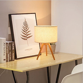 Mua Đèn ngủ để bàn RIVER đế gỗ 3 chân VINTAGE (có kèm theo bóng)