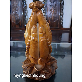 Mua Tượng Bàn tay niệm phật bằng gỗ bách xanh thơm nức cao 15x9x9cm