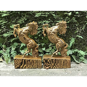 Mua Tượng con ngựa nhất mã phi thiên phong thủy bằng gỗ mun đuôi công kt cso 20×12×4 5cm