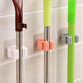 Mua Kẹp treo dụng cụ vệ sinh và chổi lau nhà đồ gia dụng dán tường đa năng - Getgo1