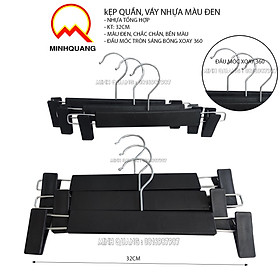 Mua KẸP TREO QUẦN ÁO - kẹp chân váy - kẹp quần bằng nhựa màu đen - cho shop thời trang gia đình