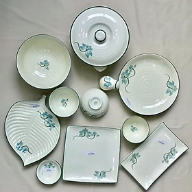 Bộ bát đĩa, hoạ tiết vẽ sen xanh, men kem Bát Tràng