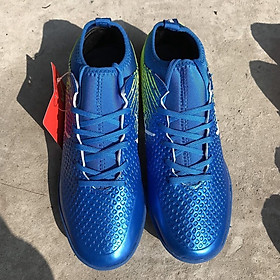2 chiếc giày bóng đá chính hãng Wika Flash Xanh biển 2022
